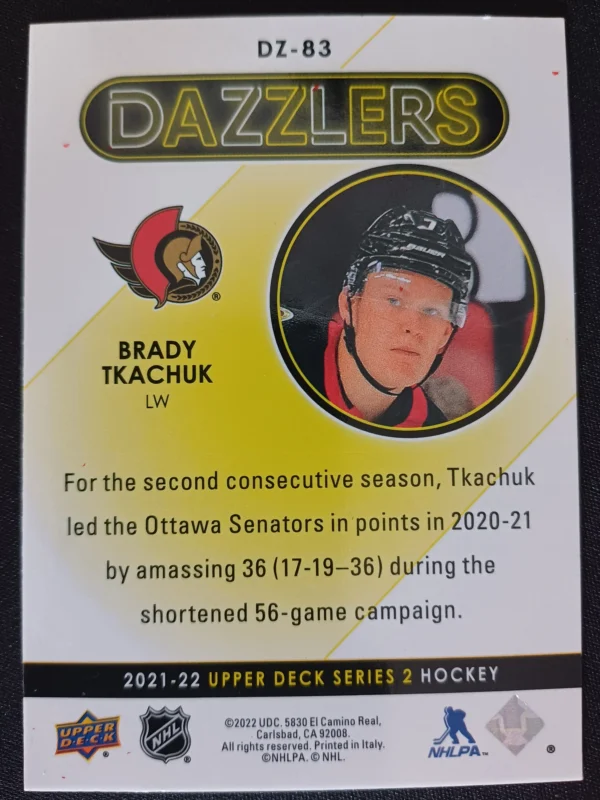 2021/2022 Upper Deck Series 2 Dazzlers Red DZ-83 Brady Tkachuk Inzert | Paralel - Image 2