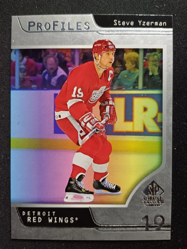 2020/2021 Upper Deck SP Signature Editions Legends ProFiles P-21 Steve Yzerman Inzert