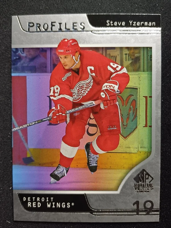 2020/2021 Upper Deck SP Signature Editions Legends ProFiles P-24 Steve Yzerman Inzert
