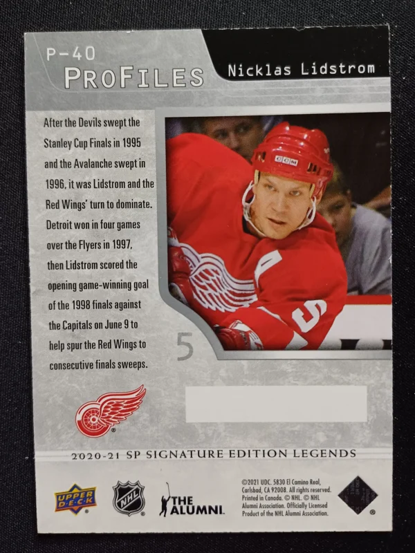 2020/2021 Upper Deck SP Signature Editions Legends ProFiles P-40 Nicklas Lidstrom Inzert - Image 2