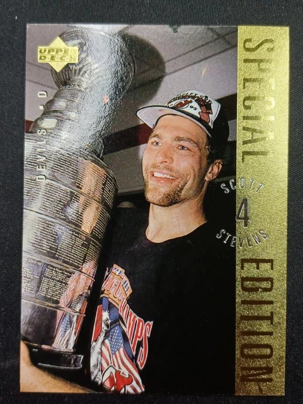 1995/1996 Upper Deck Series 1 Special Edition Gold SE49 Scott Stevens Inzert | Paralel