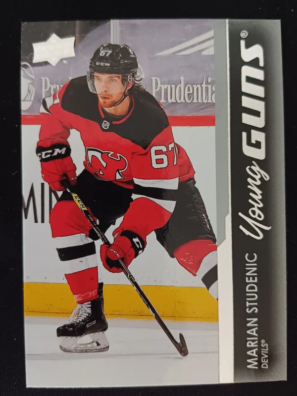2021/2022 Upper Deck Series 1 Young Guns 210 Marian Studenic Inzert