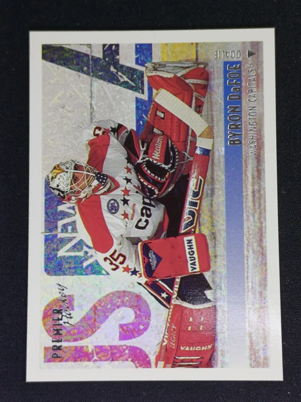 1994/1995 Topps OPC Premier Special Effects 42 Byron Dafoe Paralel