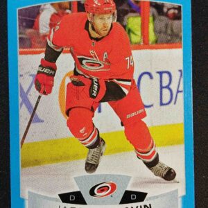 2019/2020 Upper Deck O-Pee-Chee Blue Border 90 Jaccob Slavin Paralel