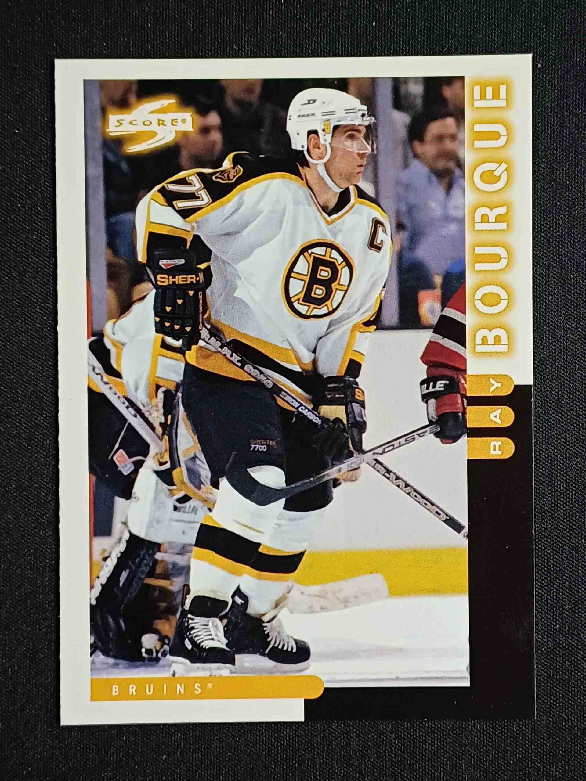 1997/1998 Pinnacle Score Base 89 Ray Bourque