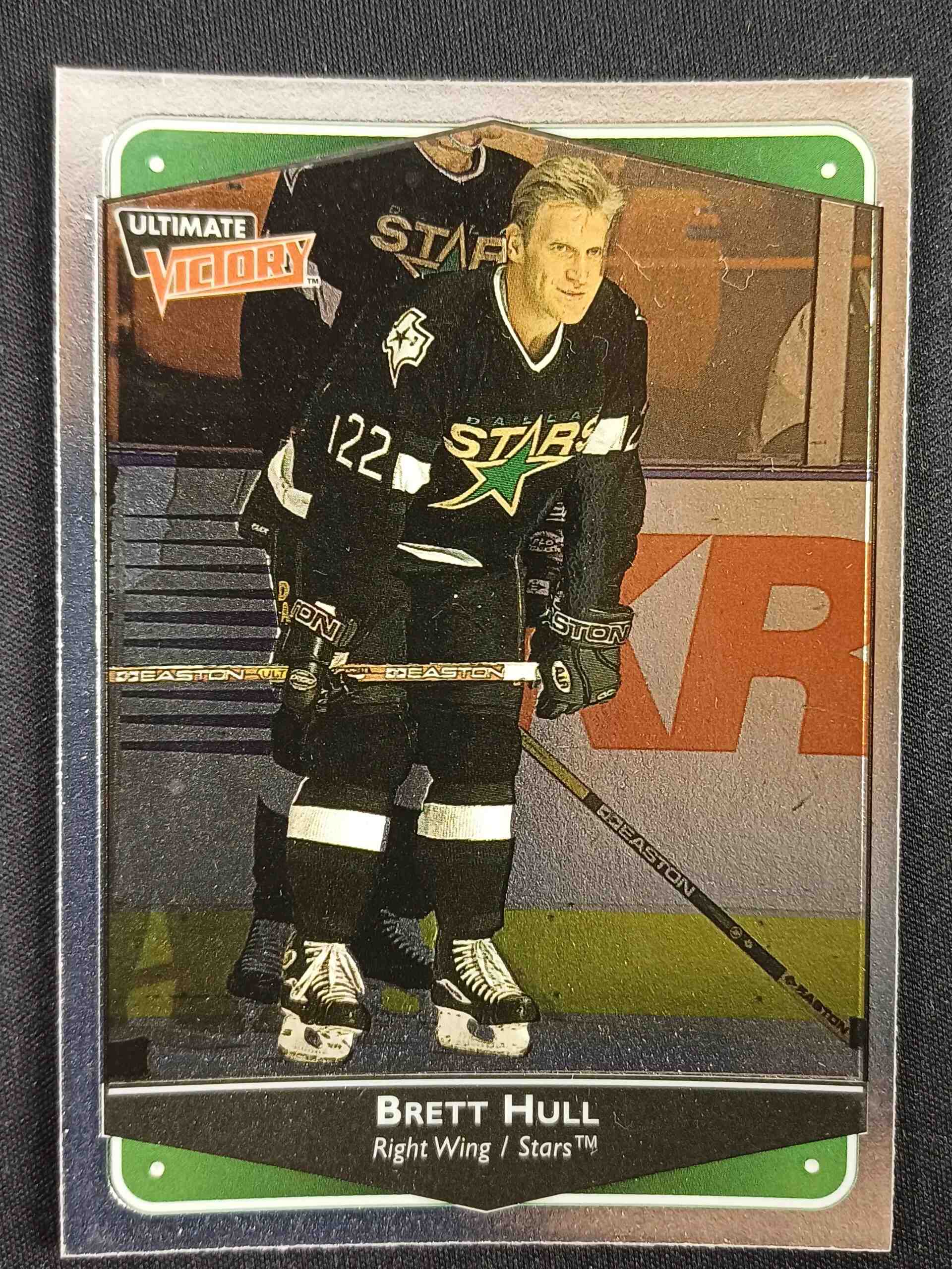 1999/2000 Upper Deck Ultimate Victory Base 28 Brett Hull
