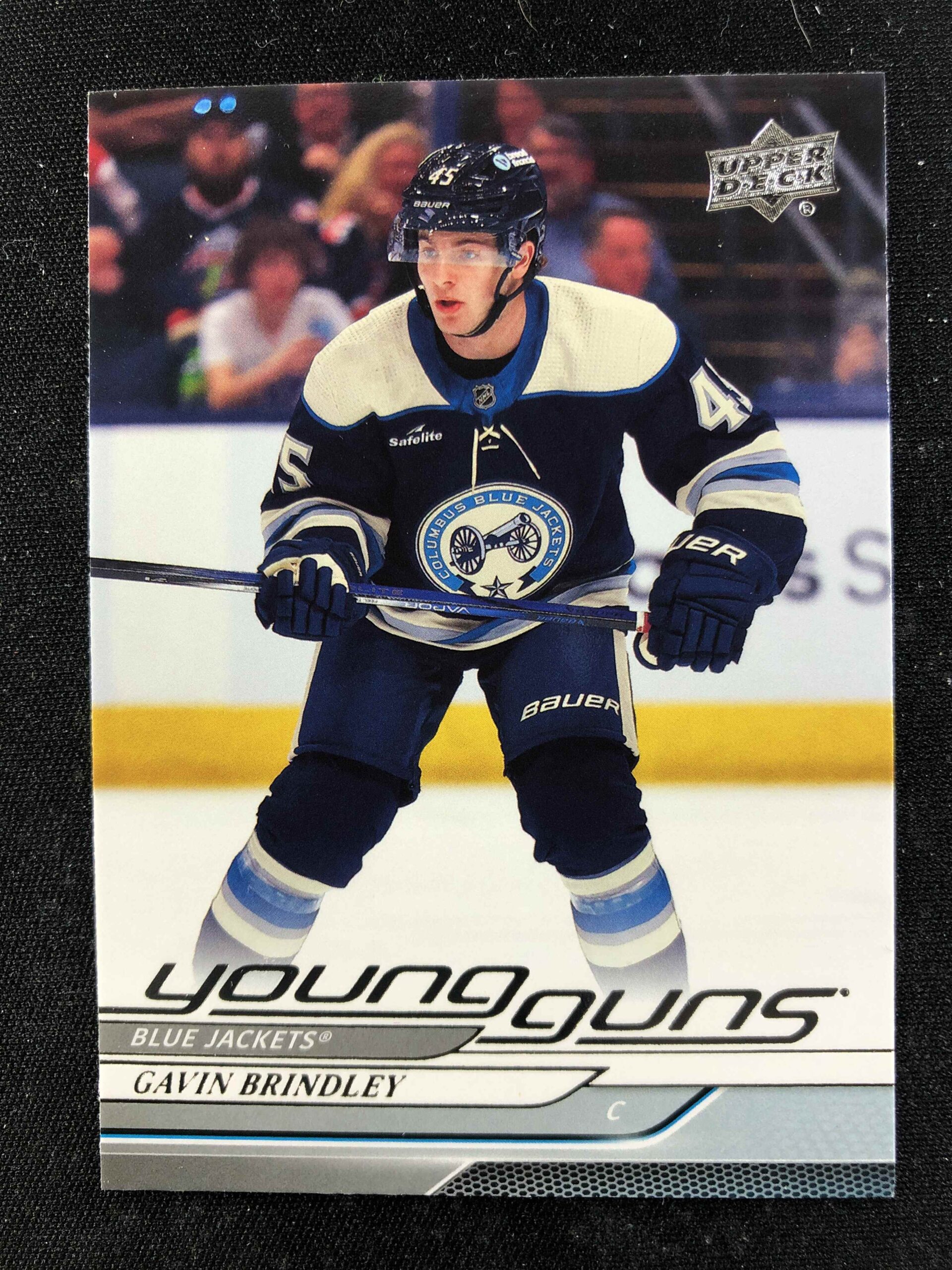 2024/2025 Upper Deck Series 1 Young Guns 207 Gavin Brindley Inzert