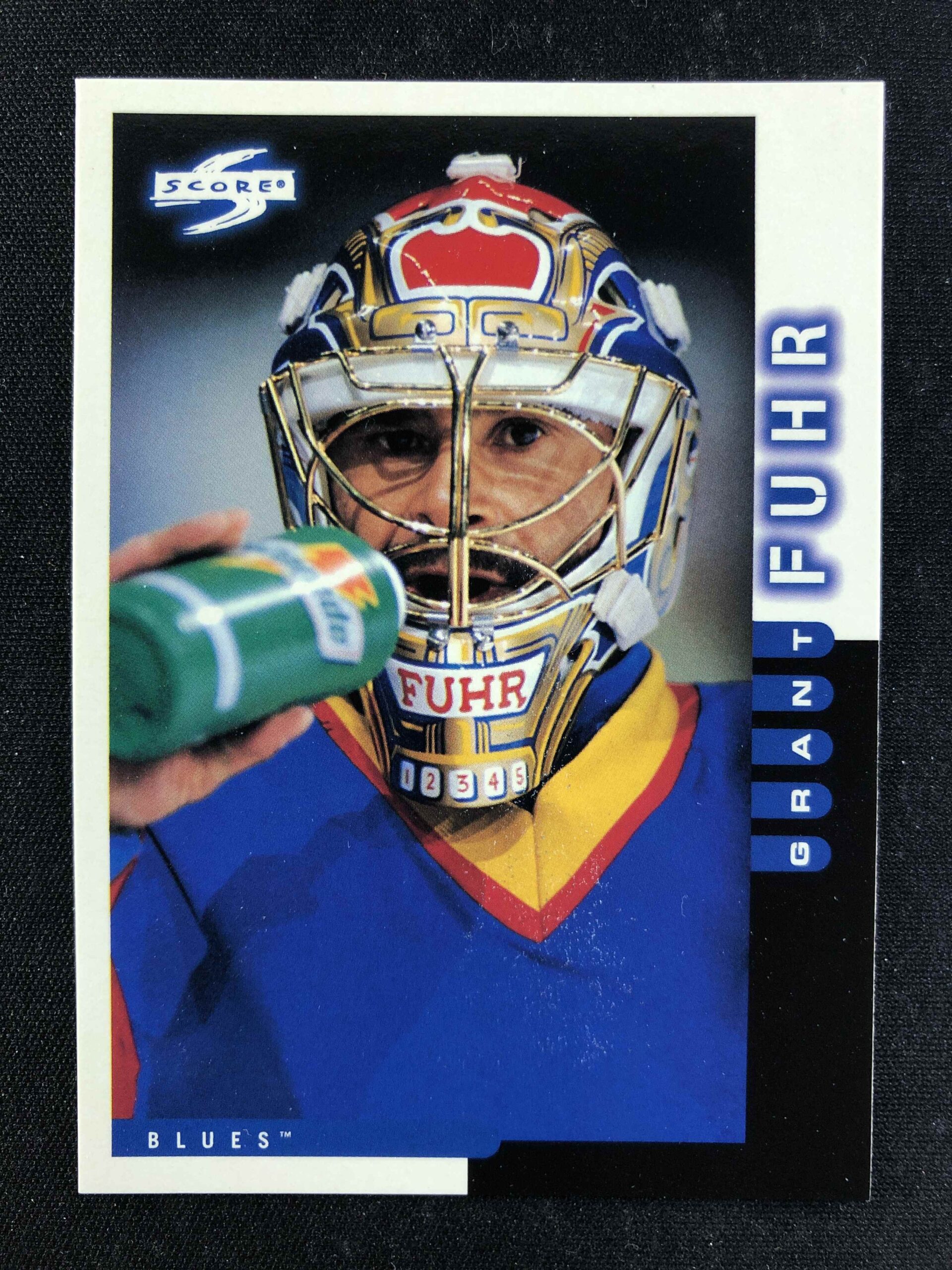 1997/1998 Pinnacle Score Base 5 Grant Fuhr