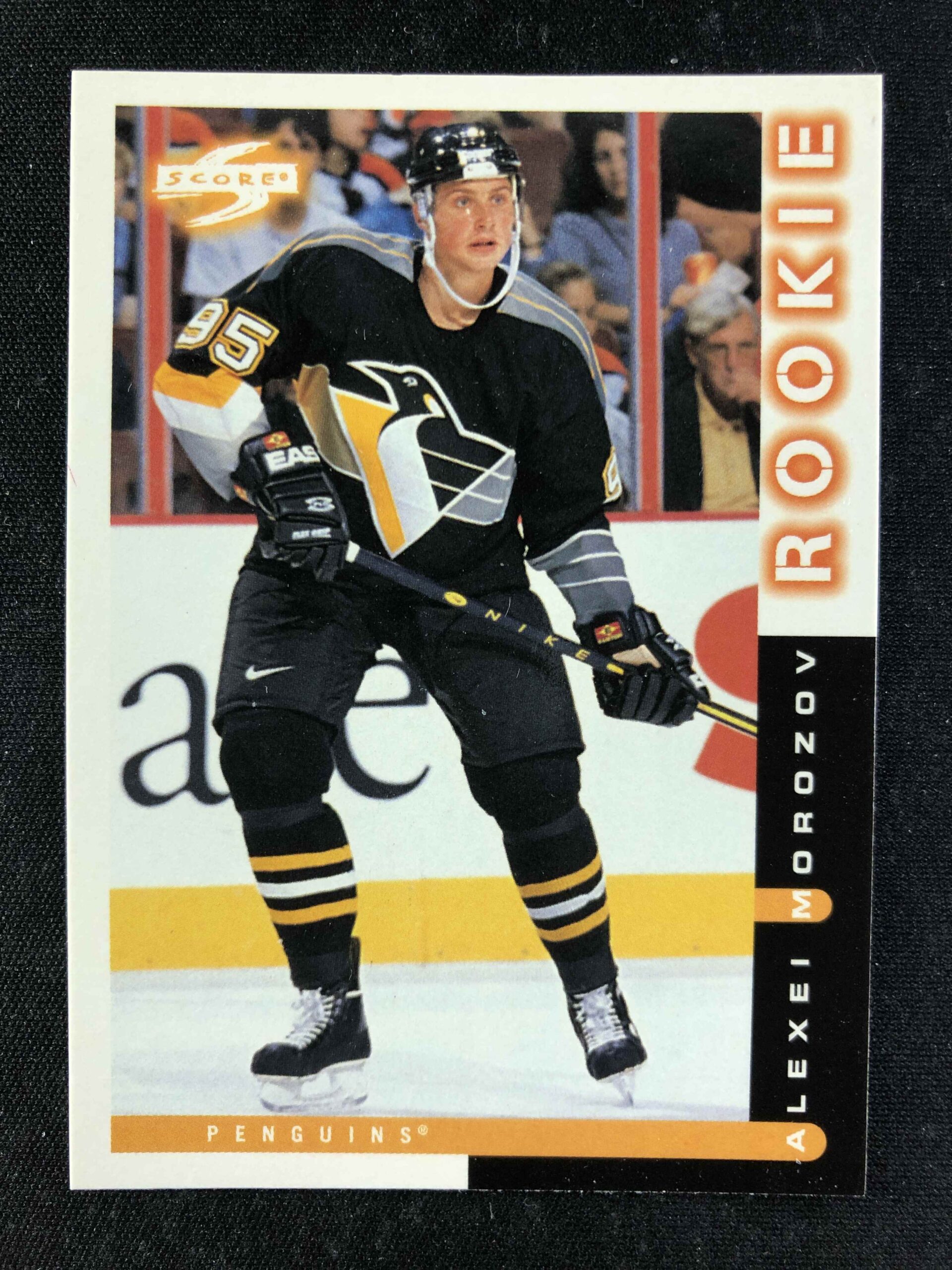 1997/1998 Pinnacle Score Base 74 Alexei Morozov