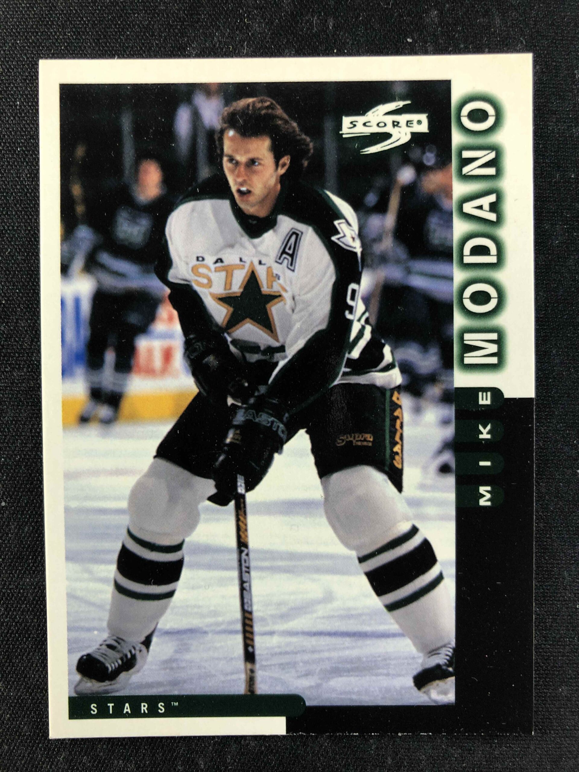 1997/1998 Pinnacle Score Base 92 Mike Modano