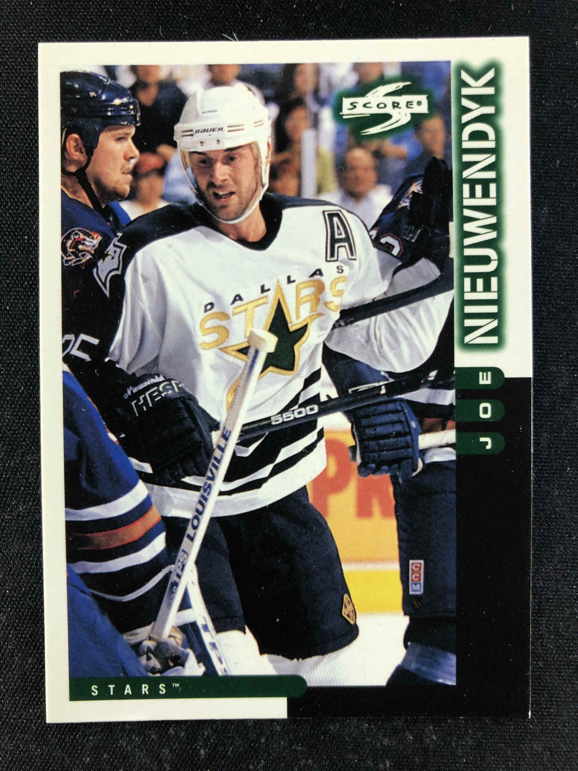 1997/1998 Pinnacle Score Base 135 Joe Nieuwendyk