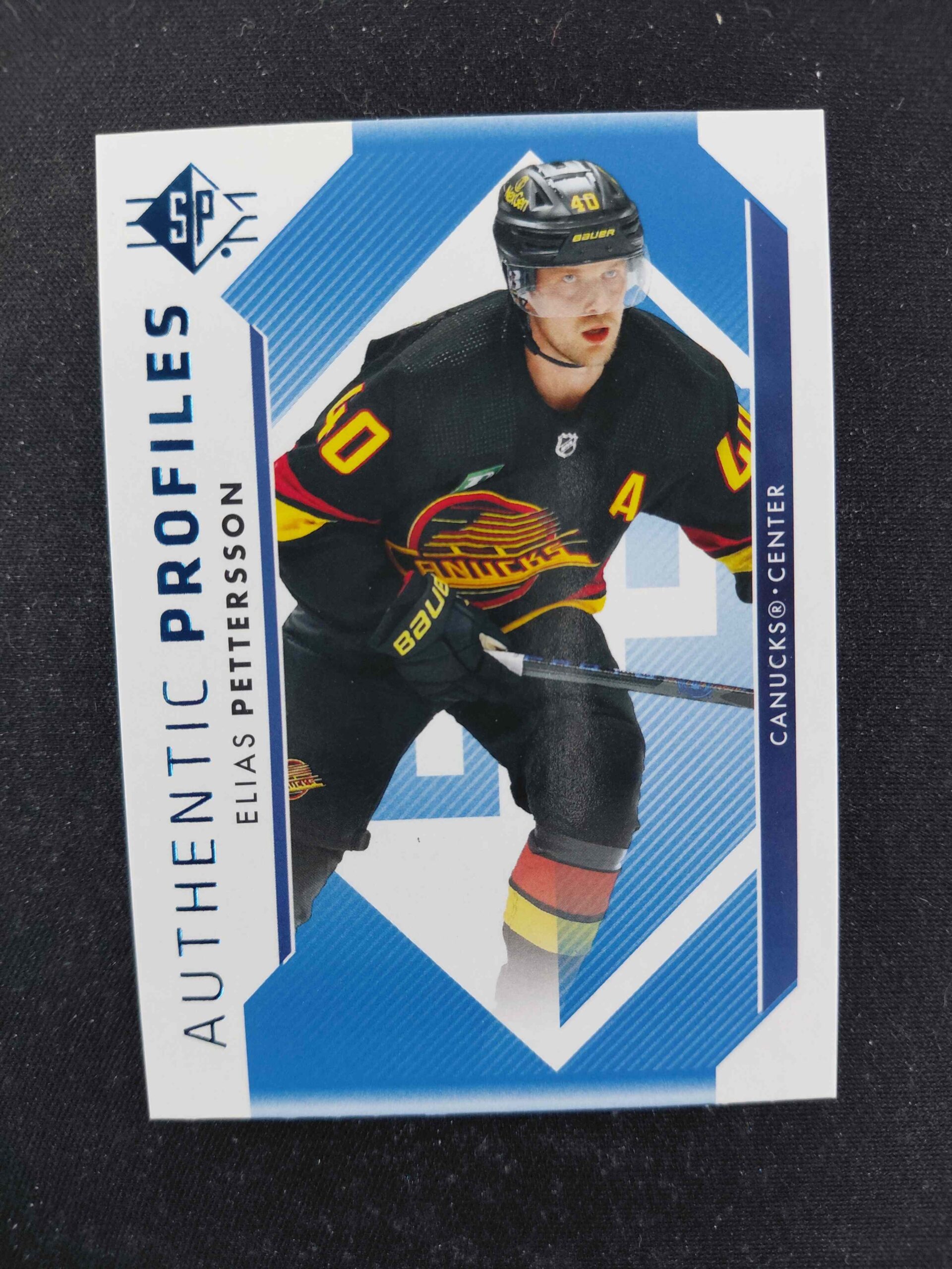 2023/2024 Upper Deck SP Authentic Profiles Blue AP-20 Elias Pettersson Inzert