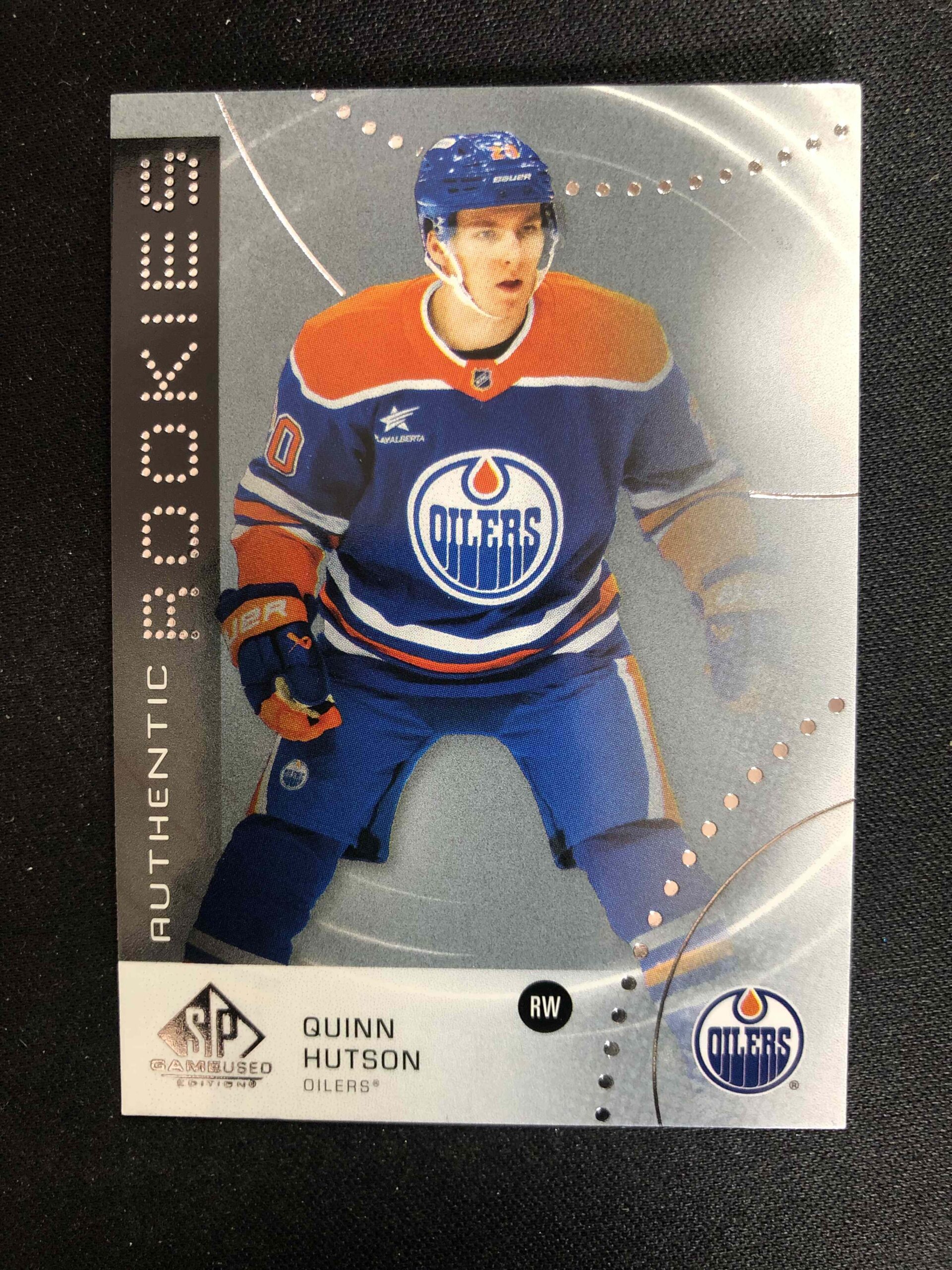 2025/2026 Upper Deck SPGU Authentic Rookies AR-QH Quinn Hutson Inzert