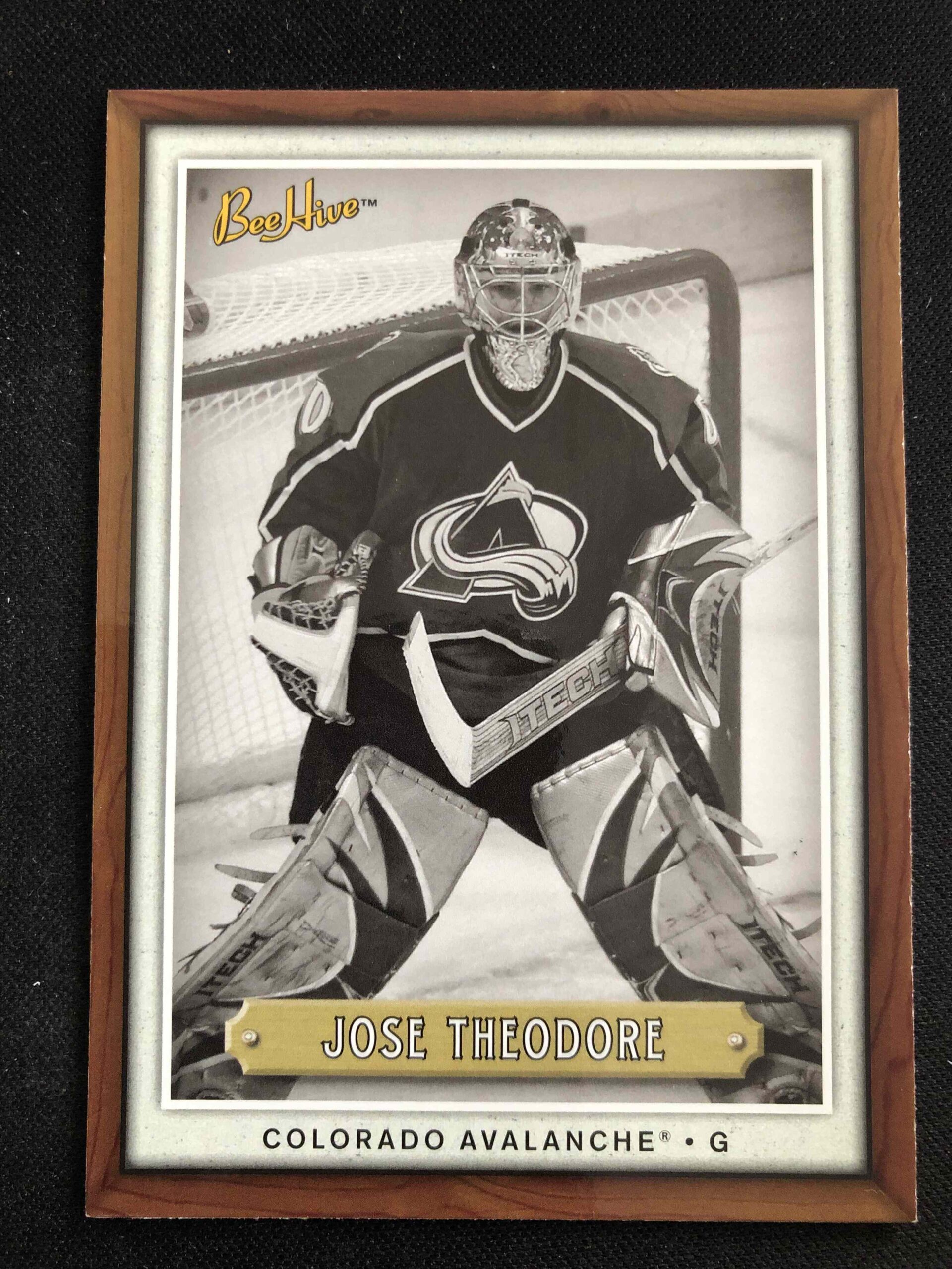 2006/2007 Upper Deck BeeHive Wood 77 Jose Theodore Paralel