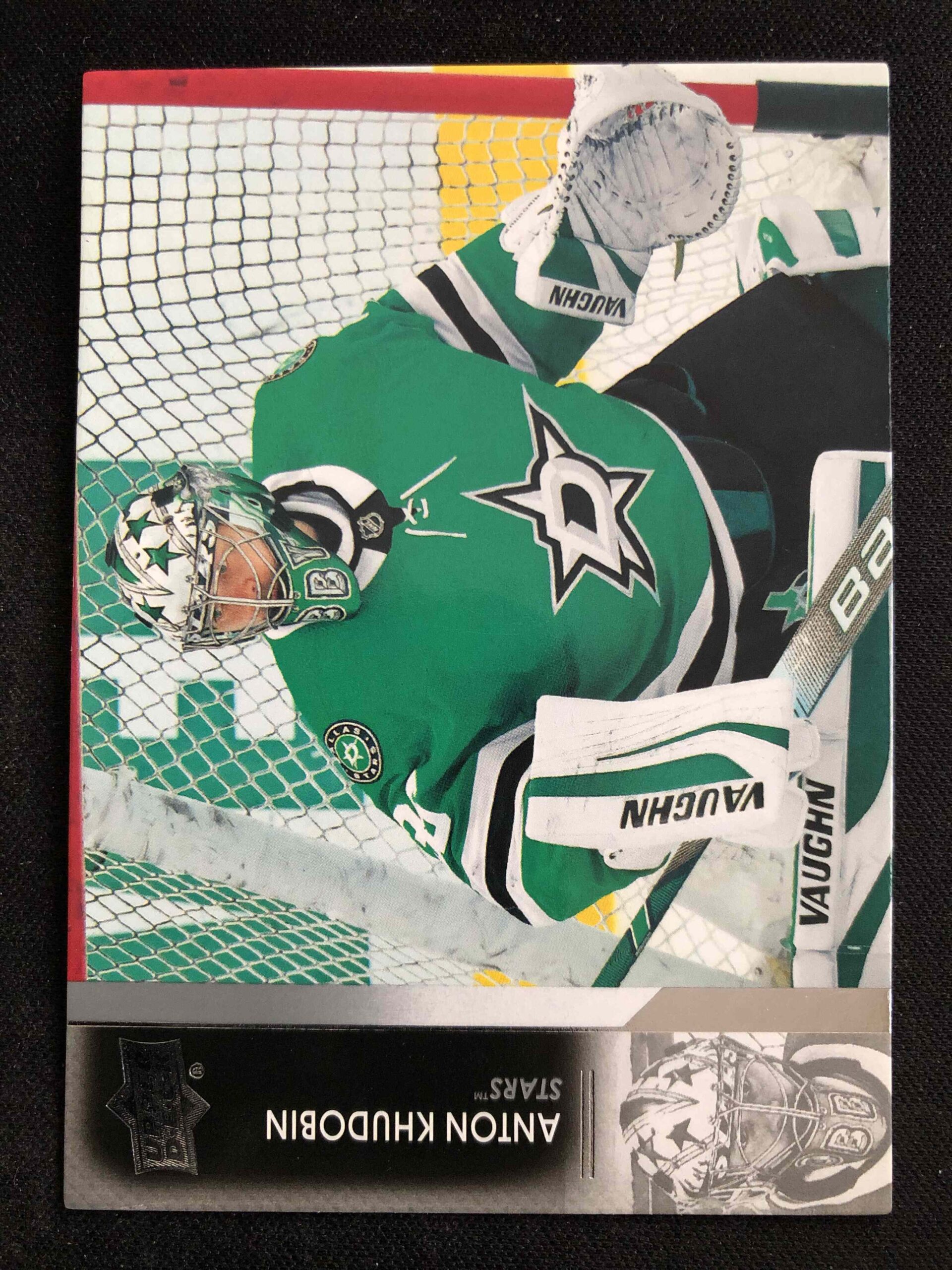 2021/2022 Upper Deck Series 1 Base 60 Anton Khudobin