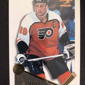 1995/1996 Pinnacle Score Summit Base 19 Eric Lindros