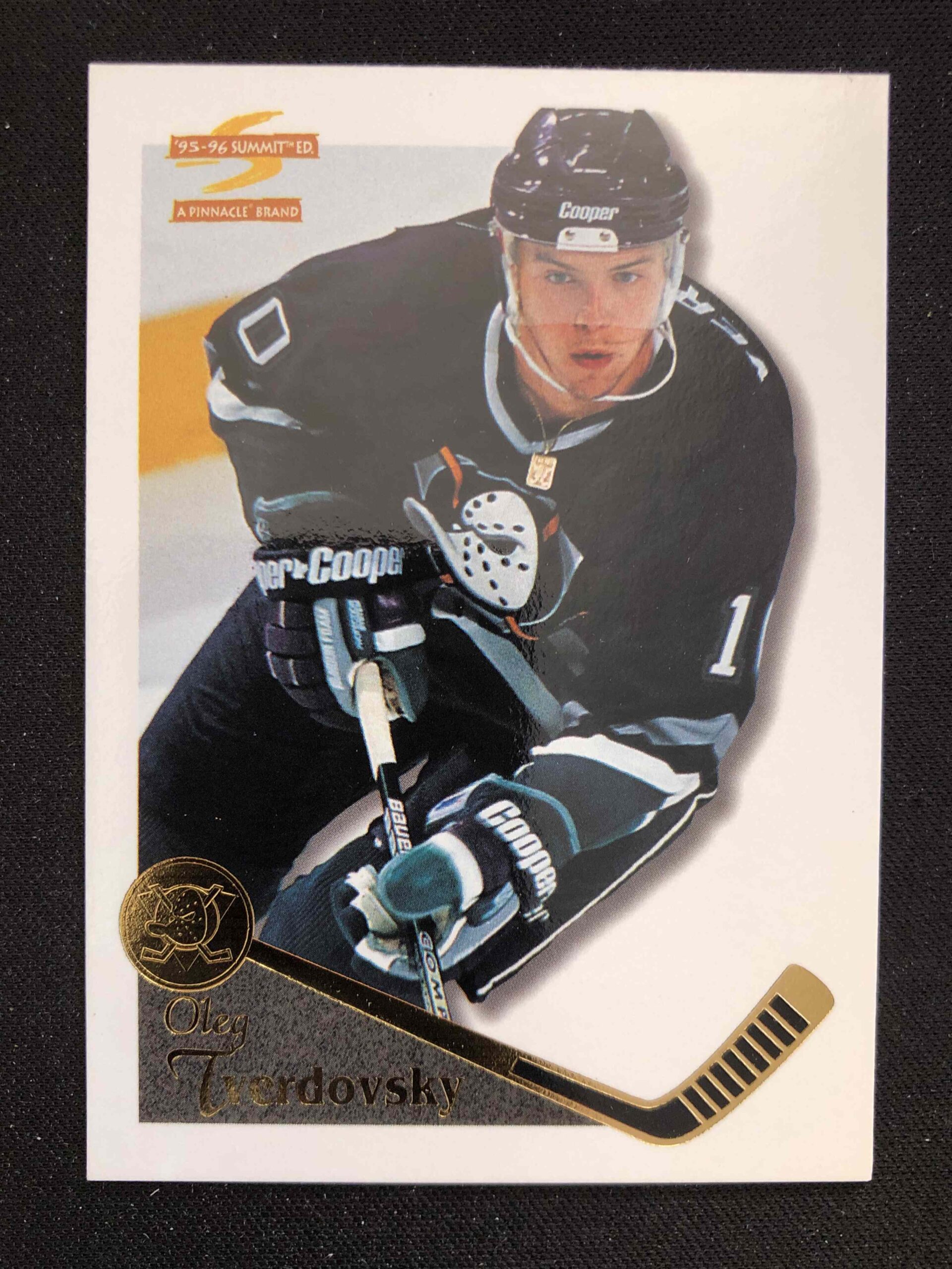 1995/1996 Pinnacle Score Summit Base 37 Oleg Tverdovsky