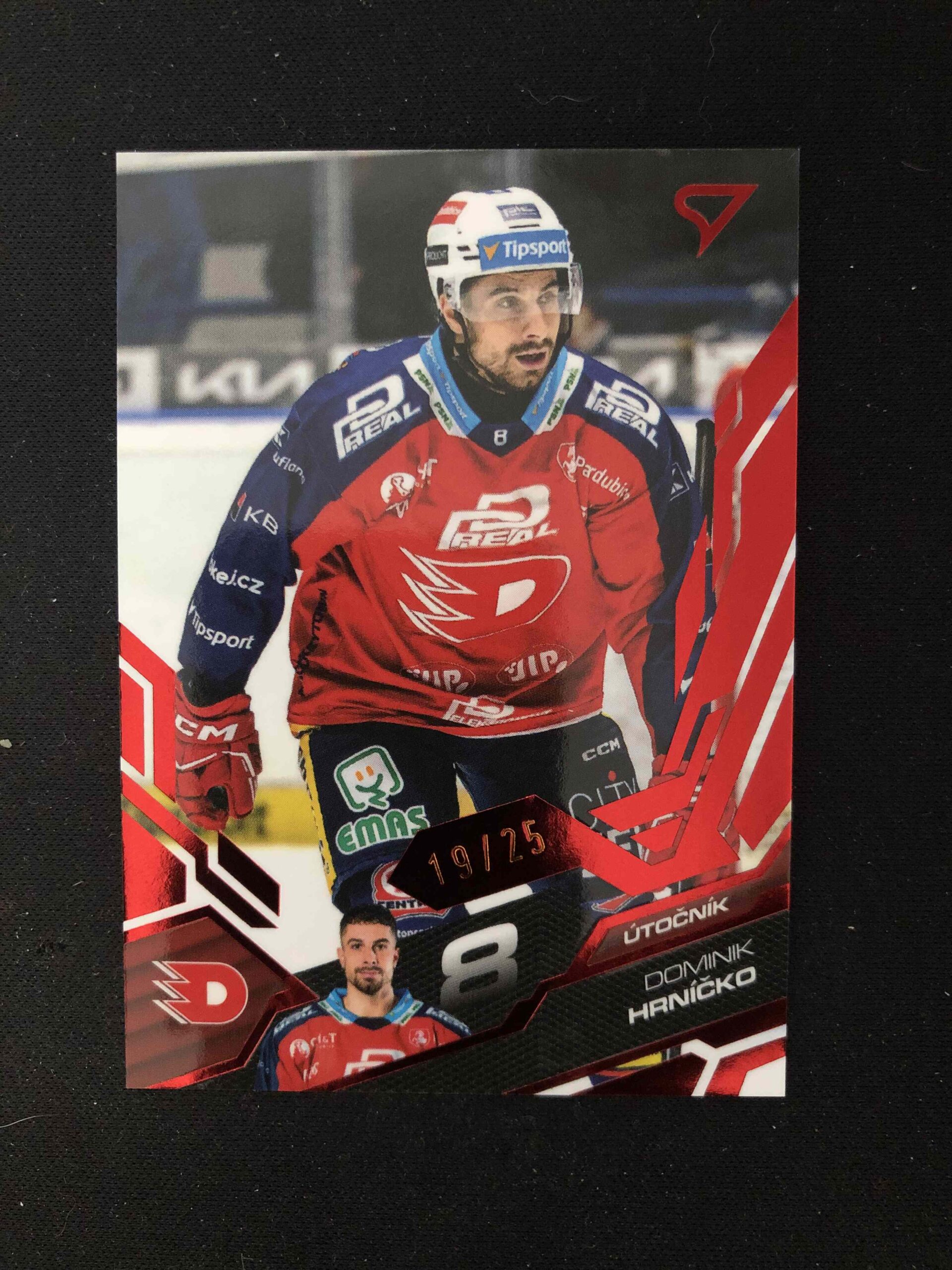 2025/2026 Sportzoo Play Off Base Update Ruby Red 367 Dominik Hrníčko Paralel 19/25