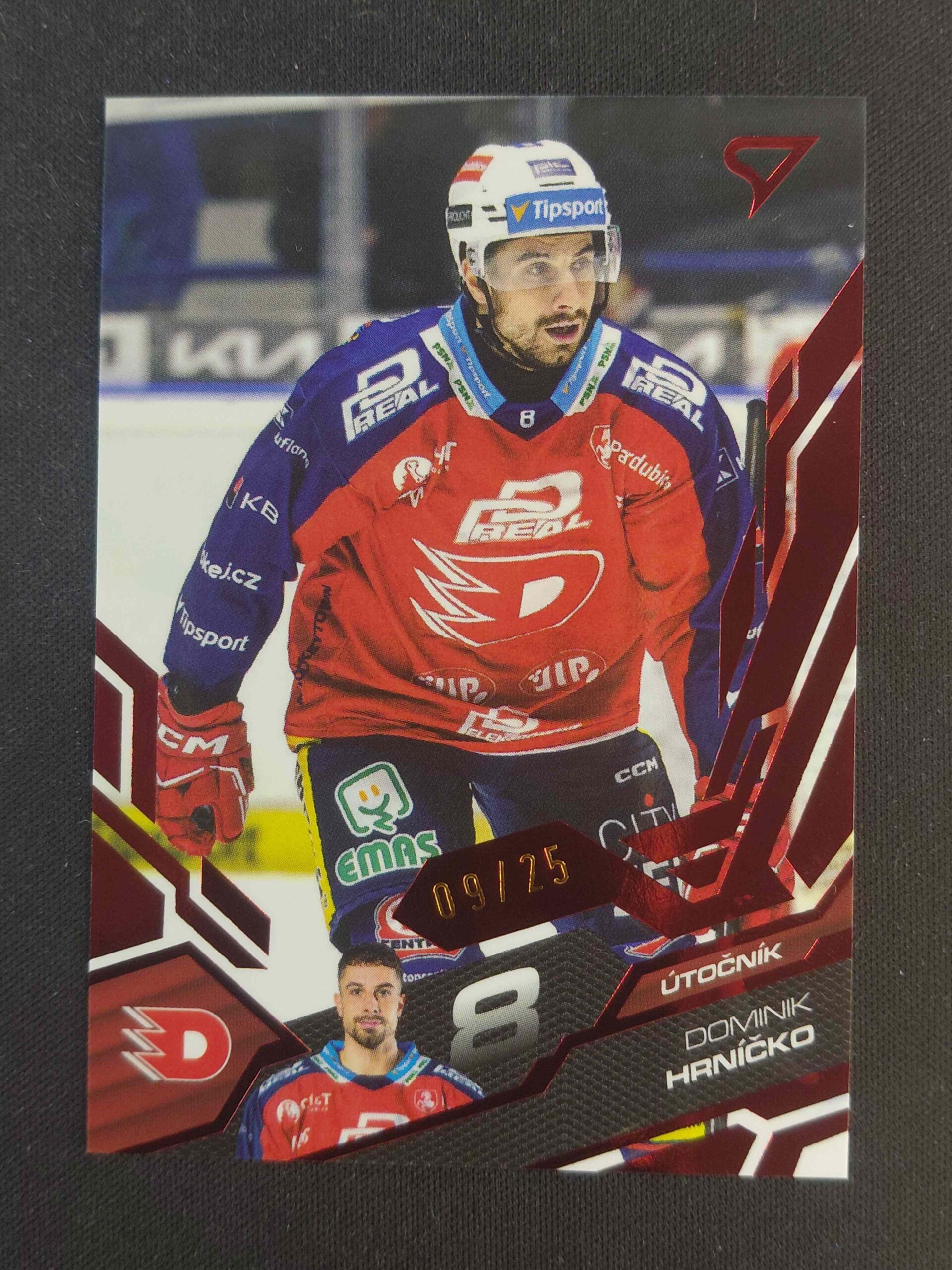 2025/2026 Sportzoo Play Off Base Update Ruby Red 367 Dominik Hrníčko Paralel 09/25