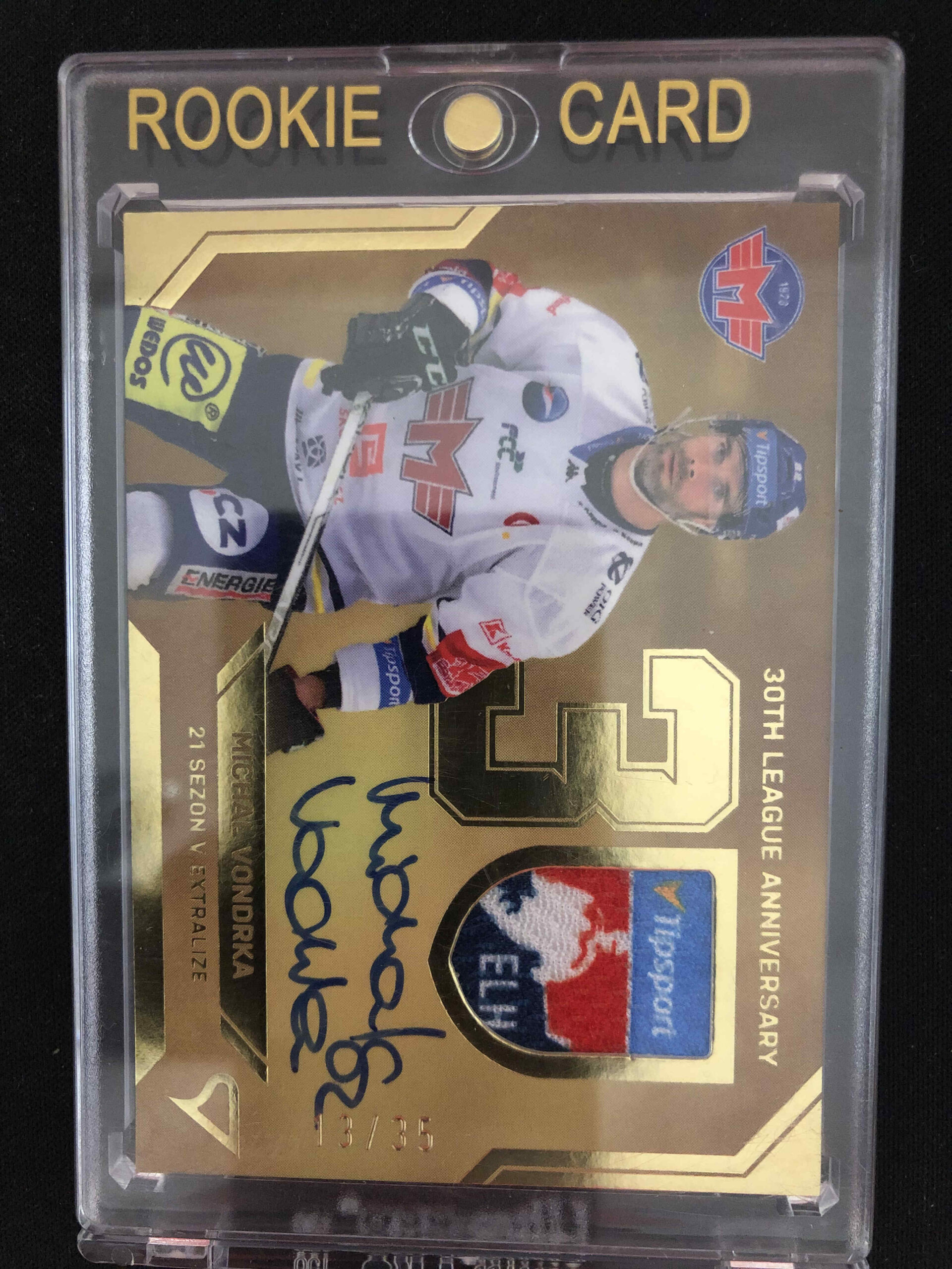 2022/2023 Sportzoo Serie 2 30 let v ELH Shield AUTO AVS-MV Michal Vondrka AUTO Logo 13/35