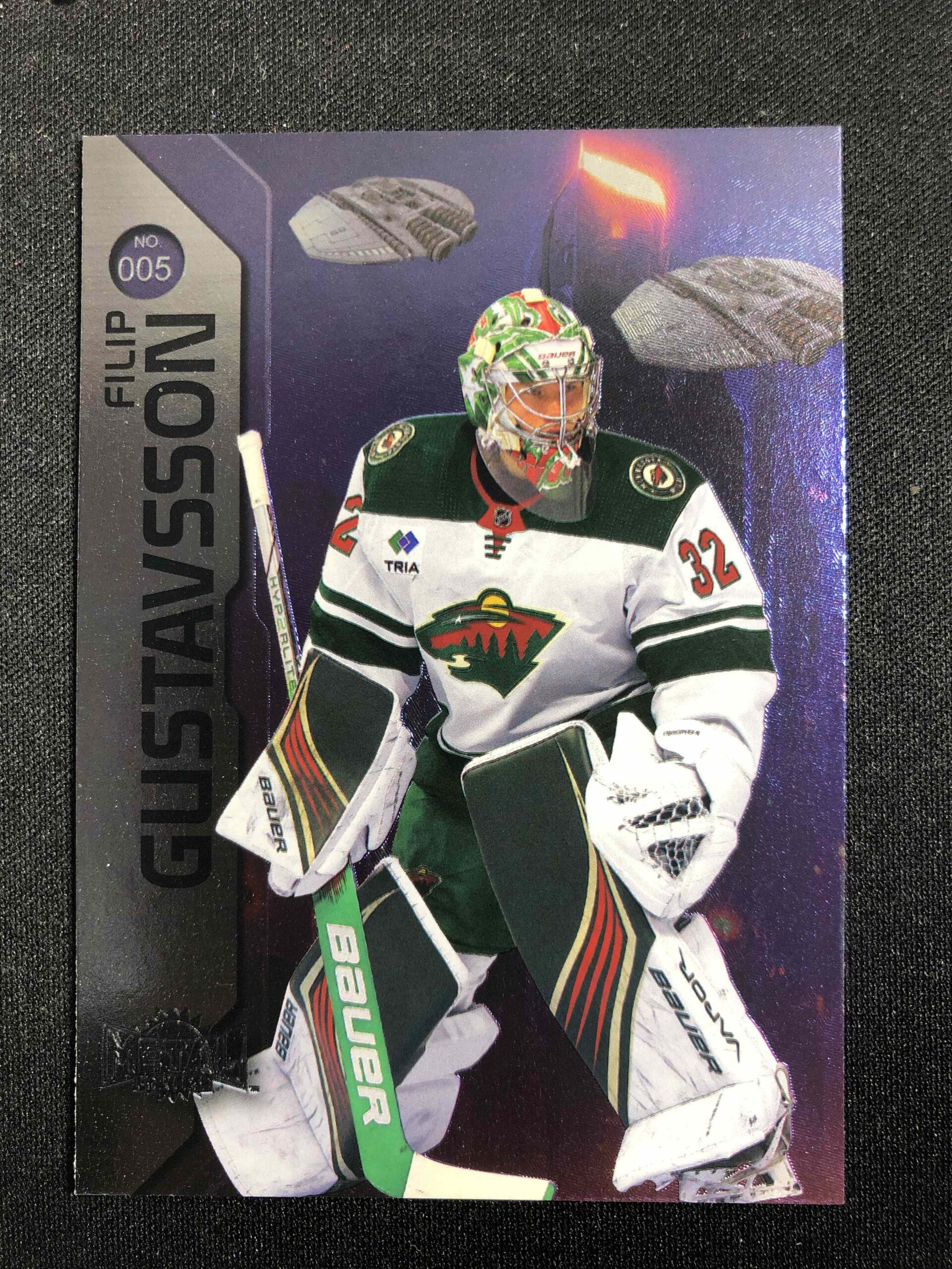 2023/2024 Upper Deck Skybox Metal Universe Base 5 Filip Gustavsson