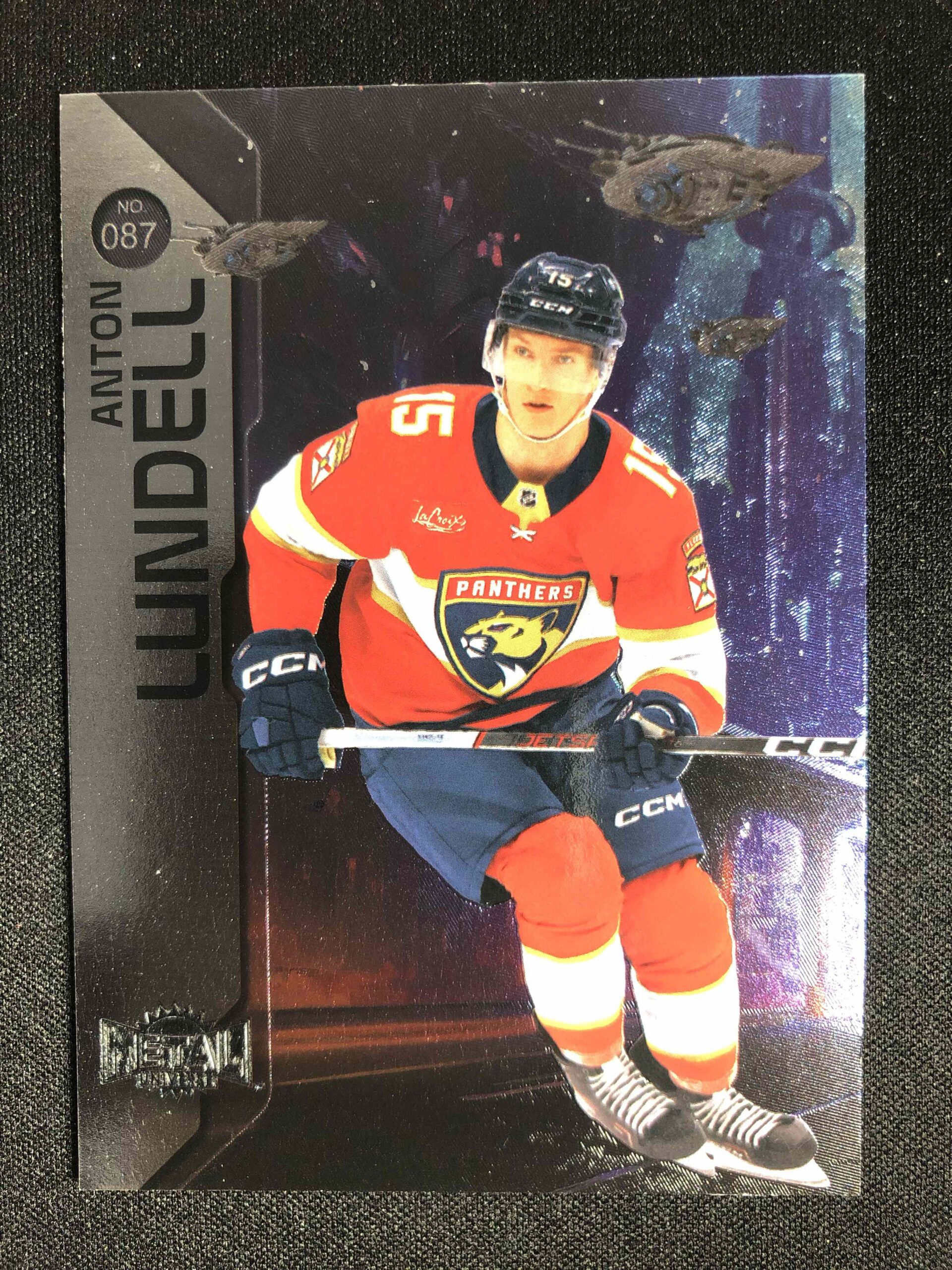 2023/2024 Upper Deck Skybox Metal Universe Base 87 Anton Lundell