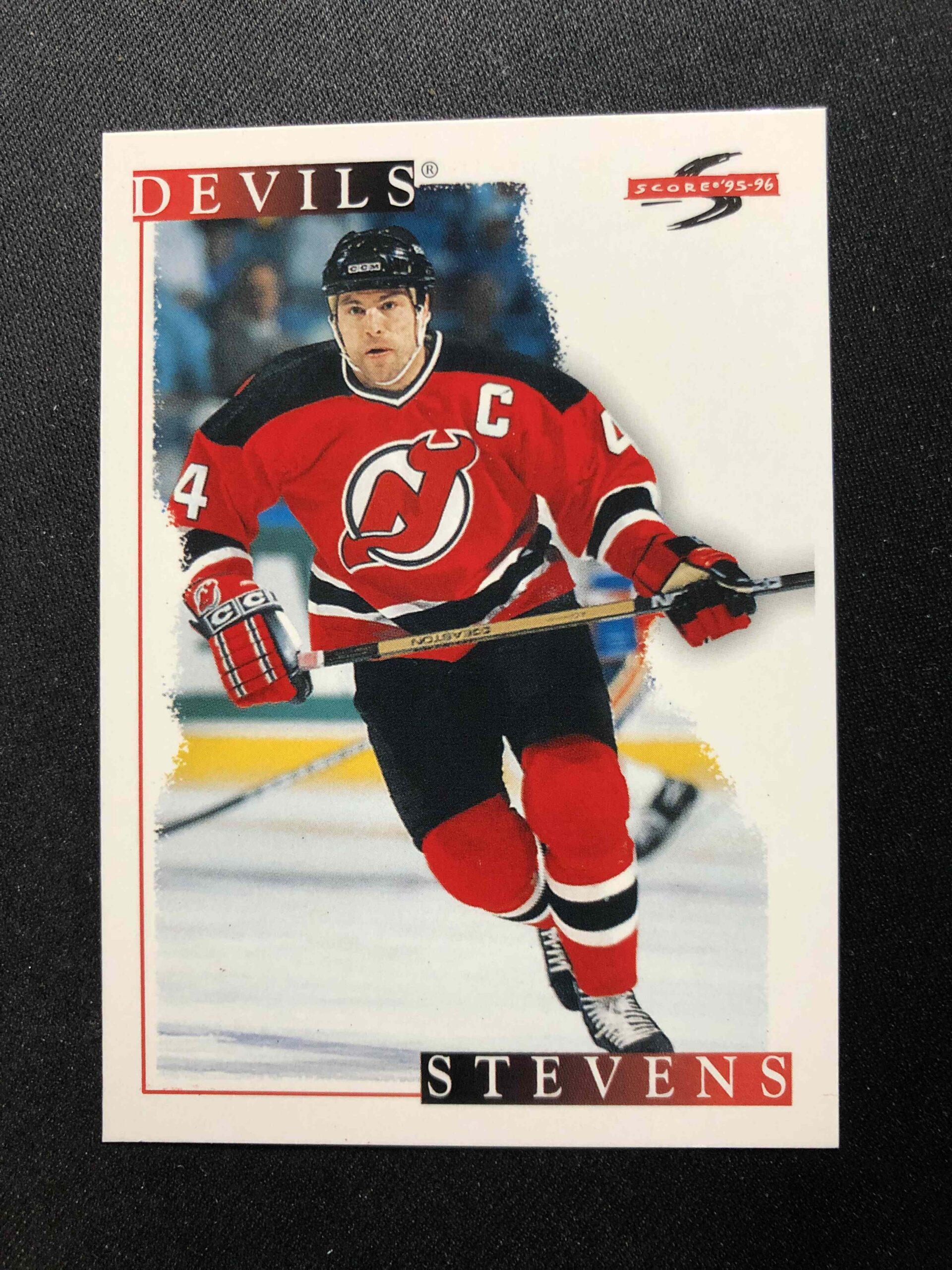 1995/1996 Pinnacle Score Base 160 Scott Stevens