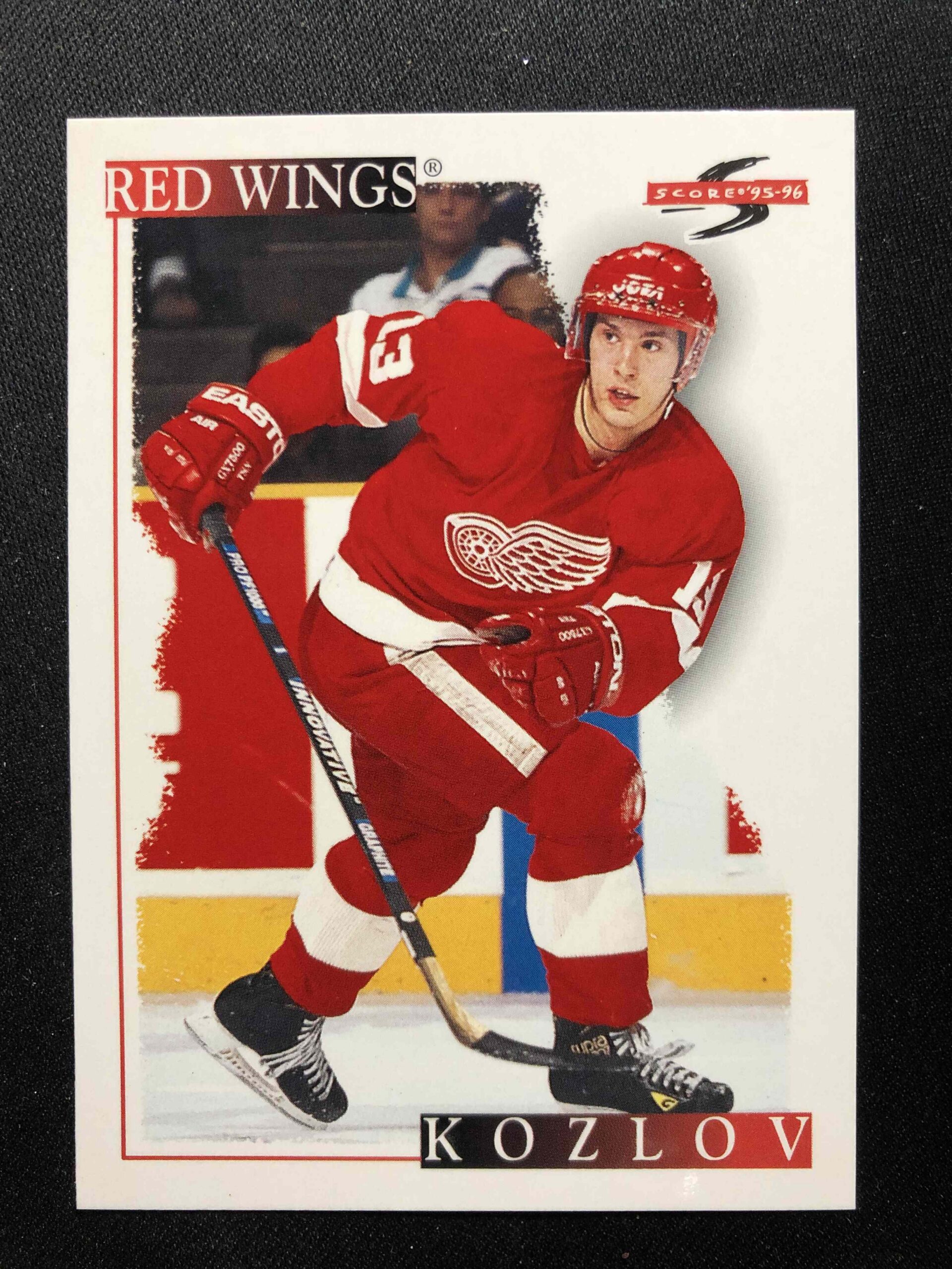 1995/1996 Pinnacle Score Base 165 Slava Kozlov