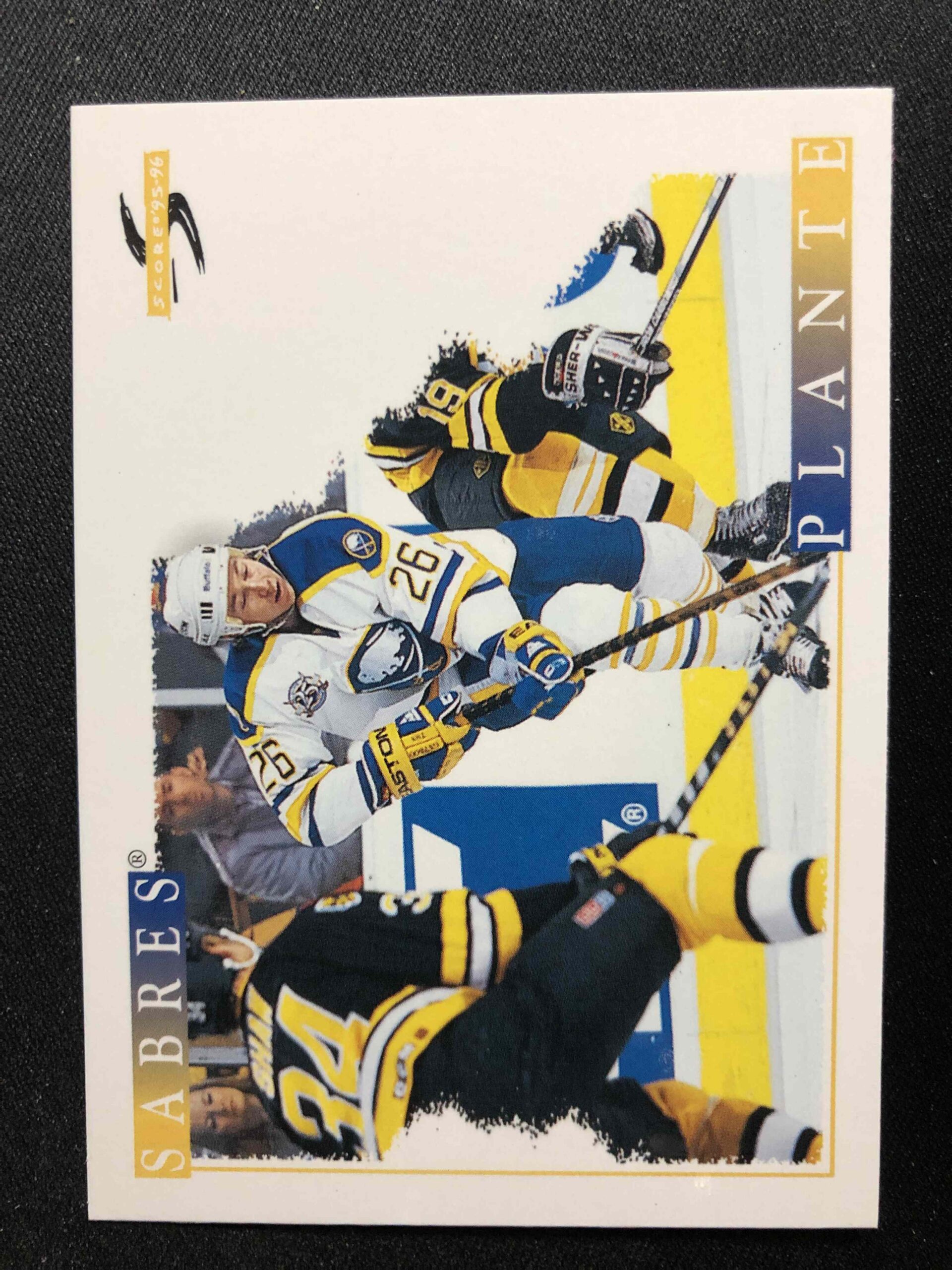 1995/1996 Pinnacle Score Base 213 Derek Plante