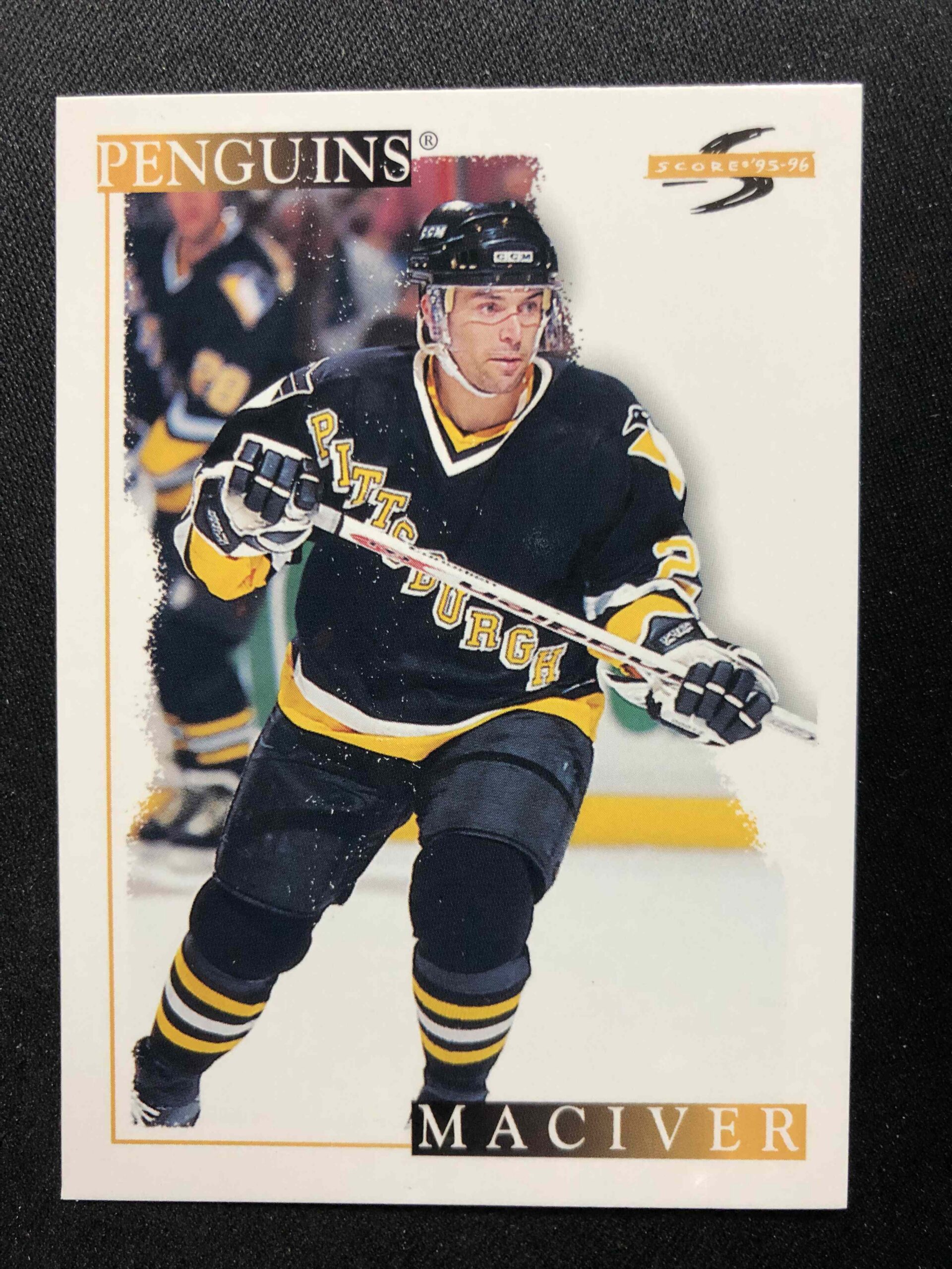 1995/1996 Pinnacle Score Base 276 Norm Maciver