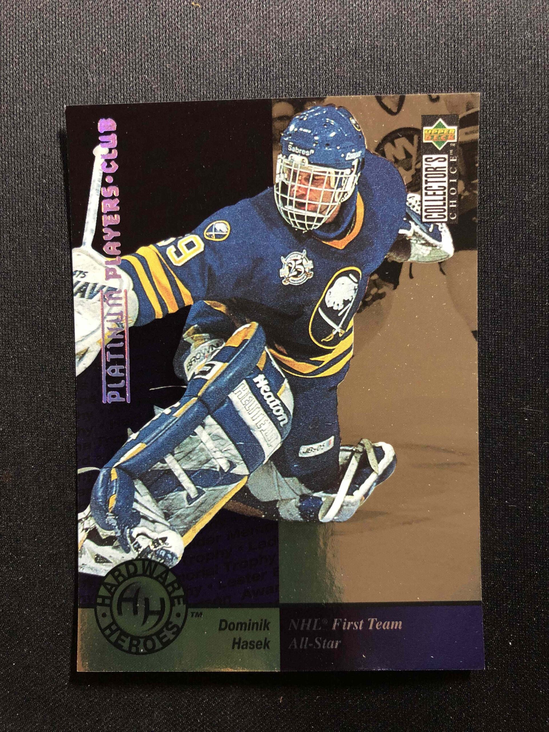 1995/1996 Upper Deck Collectors Choice Platinum Players Club 381 Dominik Hasek Paralel